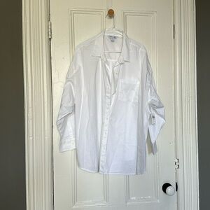 White Old Navy Boyfriend Button Down